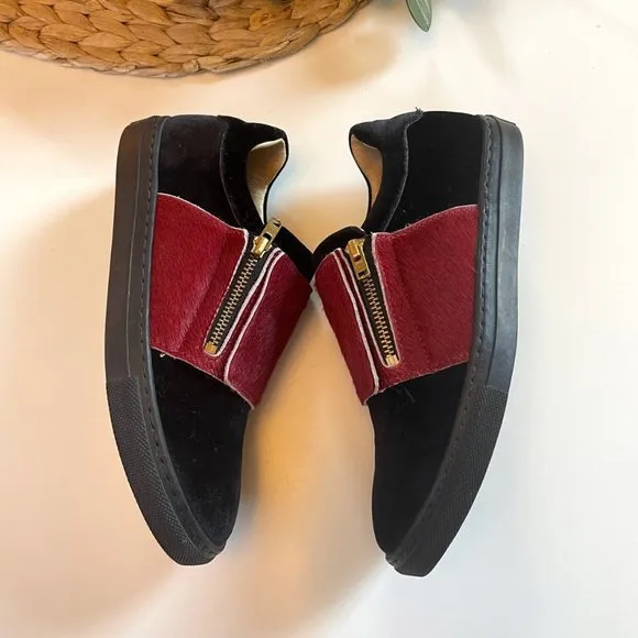 • Fascani Side Zip Black Velvet / Red Fur Shoes •