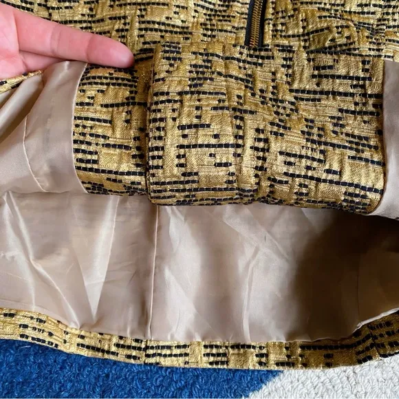 ⭐️ MANGO GOLD BLACK METALLIC BLAZER JACKET!