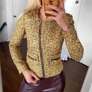 ⭐️ MANGO GOLD BLACK METALLIC BLAZER JACKET!