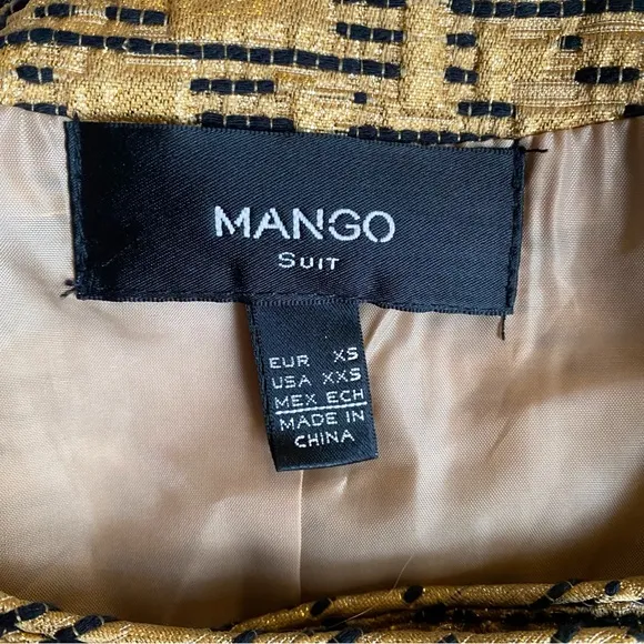 ⭐️ MANGO GOLD BLACK METALLIC BLAZER JACKET!