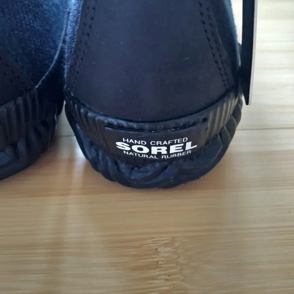 -NEW- Women's Sorel Out N About Plus Boots/Booties 8