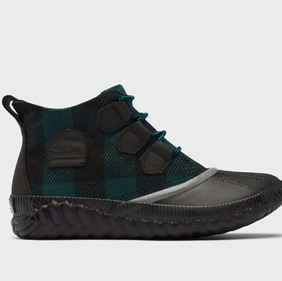 -NEW- Women's Sorel Out N About Plus Boots/Booties 8