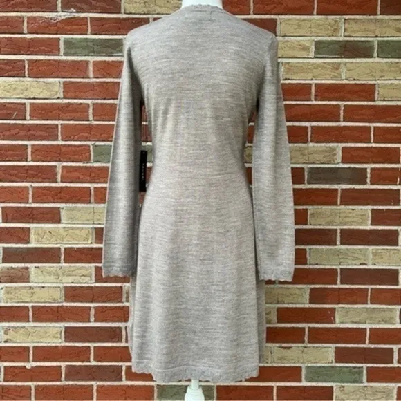 ⛄️ NWT Tahari Merino Wool Long Sleeve Brown White Sweater Dress