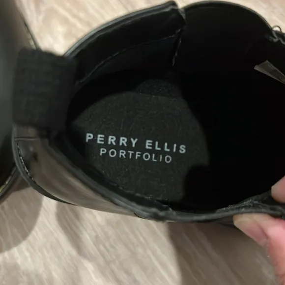 💕 Perry Ellis NWT portfolio Men’s dress shoes. Style:Chris. Black. Sz 7.5.