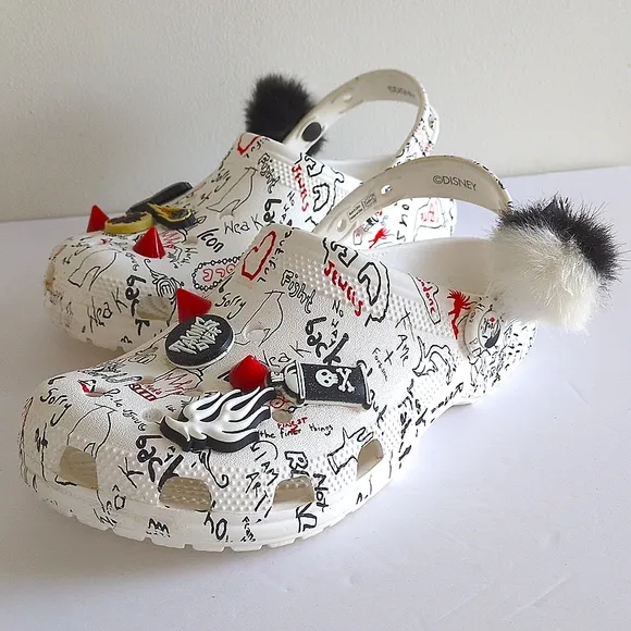 ♥️ Pre-Loved Cruella II Clog By Crocs