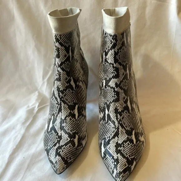 42 Gold Ojai Snakeskin Print Pointed Toe Heeled Leather Ankle Boot-Size 7  NWOB
