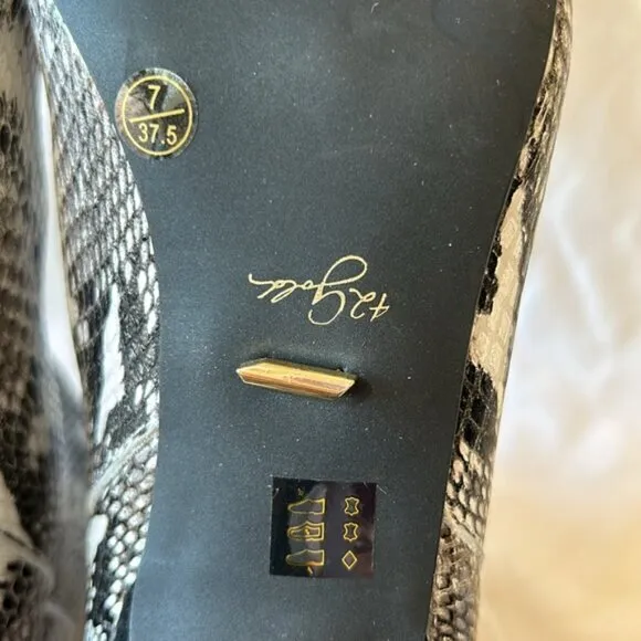 42 Gold Ojai Snakeskin Print Pointed Toe Heeled Leather Ankle Boot-Size 7  NWOB