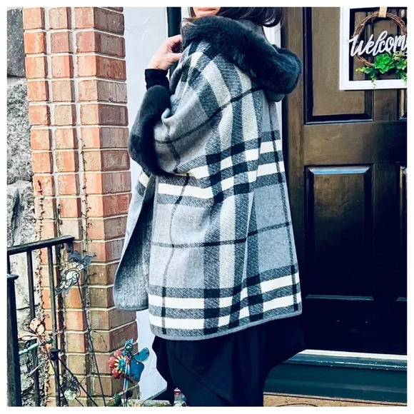 #47 Boho Fabulous Plaid Fur Trim Hooded Oversized Cozy Jacket Poncho
