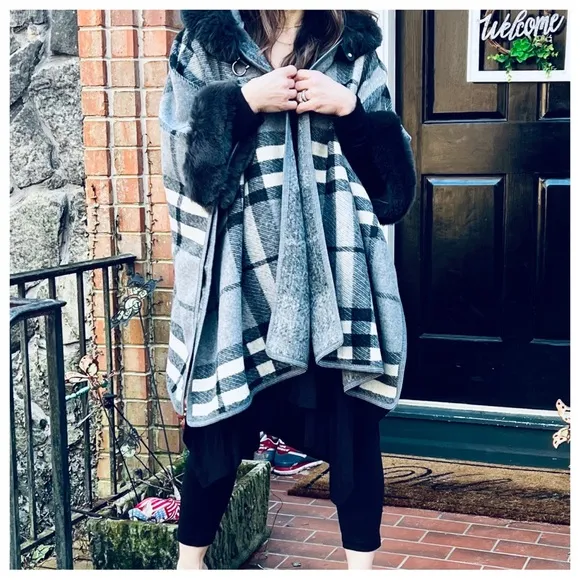 #47 Boho Fabulous Plaid Fur Trim Hooded Oversized Cozy Jacket Poncho