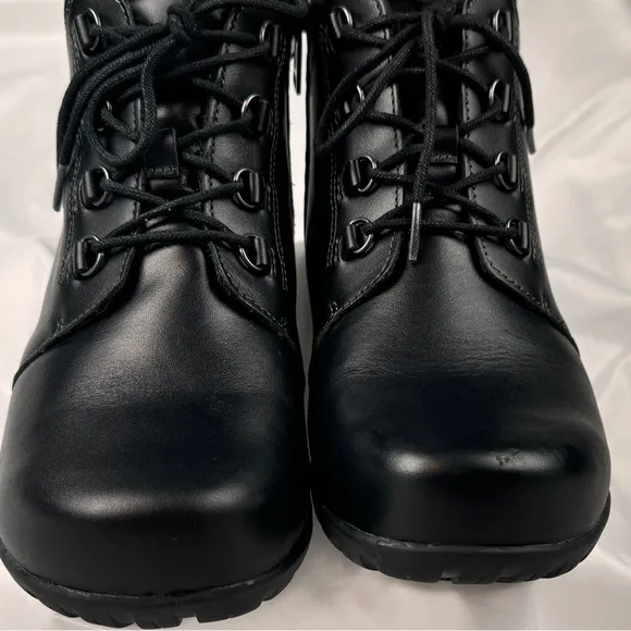 (9 extra wide) NEW IN BOX Propét Women's Delaney Black Leather Ankle Boot
