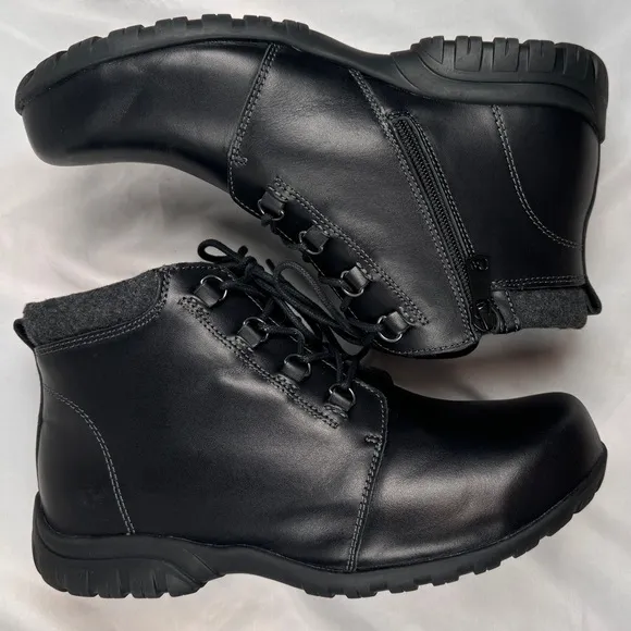(9 extra wide) NEW IN BOX Propét Women's Delaney Black Leather Ankle Boot