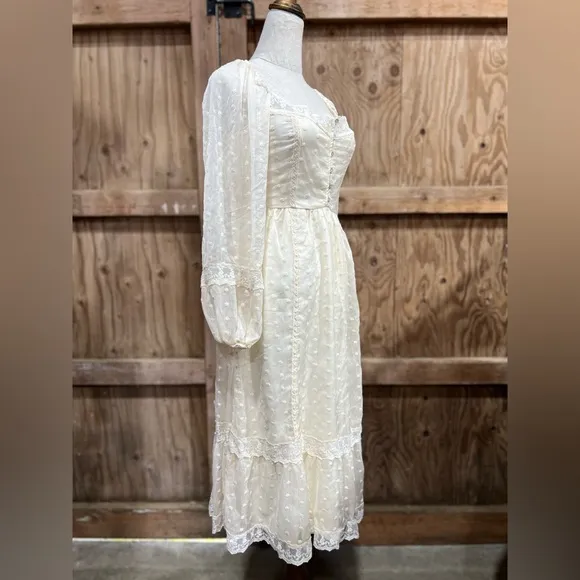 A Collective Story Midi Dress Fully Lined Lace Sheer Embroidery Woman’s Size S