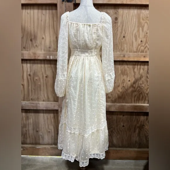 A Collective Story Midi Dress Fully Lined Lace Sheer Embroidery Woman’s Size S
