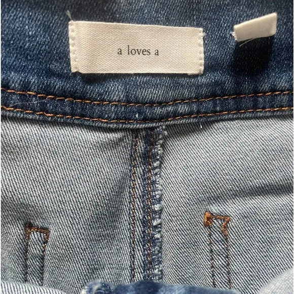 A Loves A high-waisted, wide-leg stretch denim blue jeans, size 29