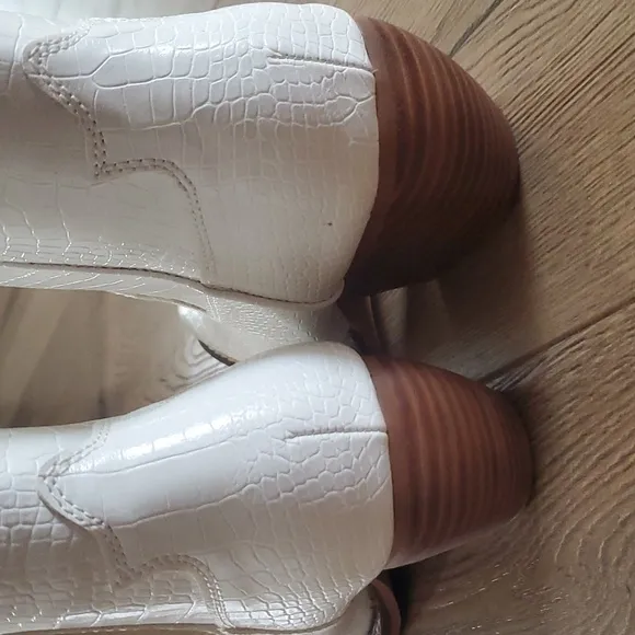 🆕A Rider Girl‎ Dolce Croco Cream Boots