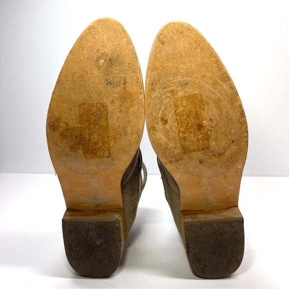 A Rider Girl Suede Ankle Boots Women’s Size 6 Taupe