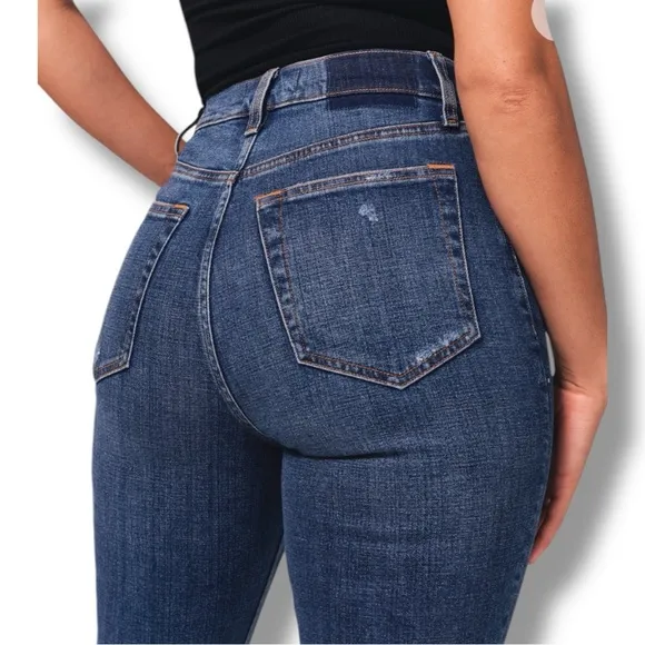 Abercrombie Curve Love Ultra High Rise Ankle Straight Jean Size 28 Short NWT