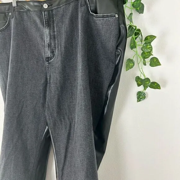 ABERCROMBIE &amp; FITCH Mixed Fabric Curve Love Ultra High Rise Ankle Straight Jean