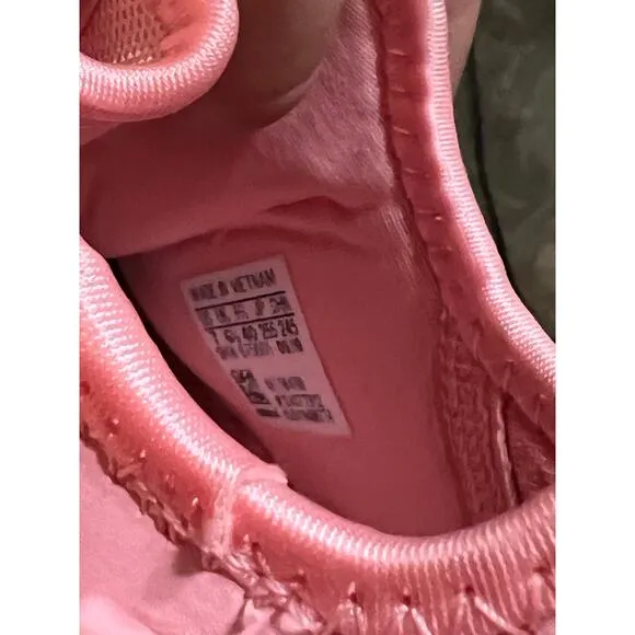 adidas boost pink lace up NMD_R1 Sneakers Shoes sport size 7 sneakers