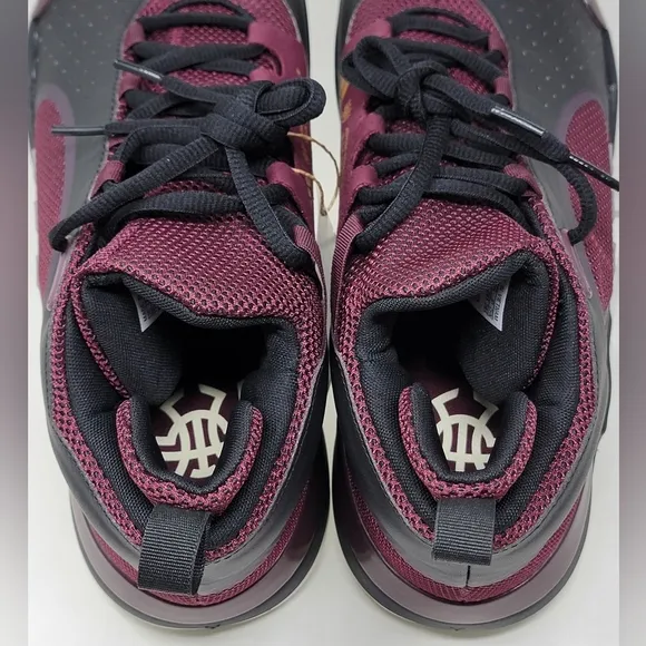 Adidas D.O.N. Issue 5 Basketball Shoes Team Maroon 2/Black Men's Size 11.5 New