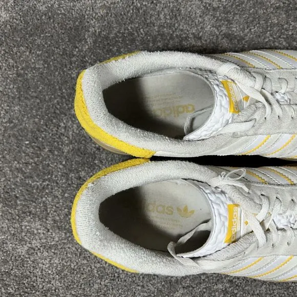 Adidas Gazelle Bold Ivory Bold Gold IH9929 Athletic Shoes Sneakers Women’s Sz 9