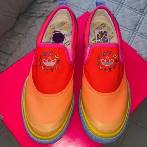 Adidas Love unites shoes