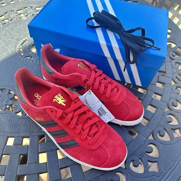 Adidas Manchester United x Gazelle Red Black Men's Athletic Shoes IE8503