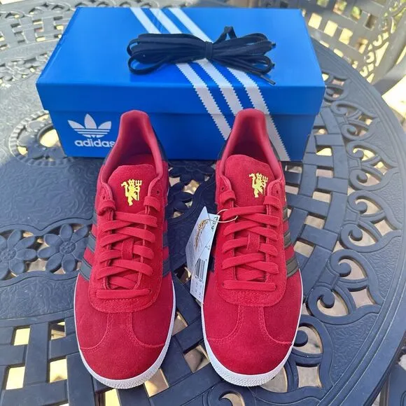 Adidas Manchester United x Gazelle Red Black Men's Athletic Shoes IE8503