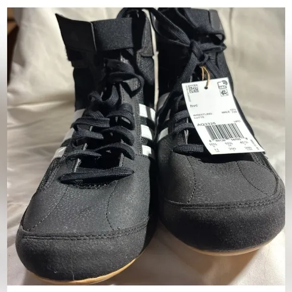 adidas men’s Aq3325 Wrestling Shoes, Black size 11 NWT