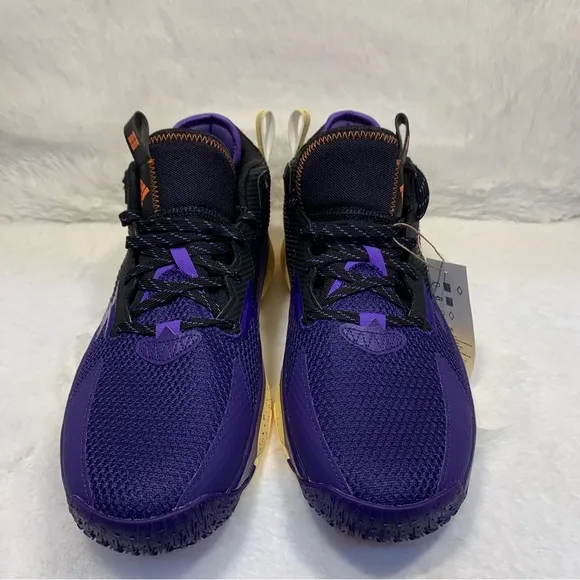 adidas Men’s Dame 8 ‘Honoring Black Excellence’ Basketball Shoes Size 11