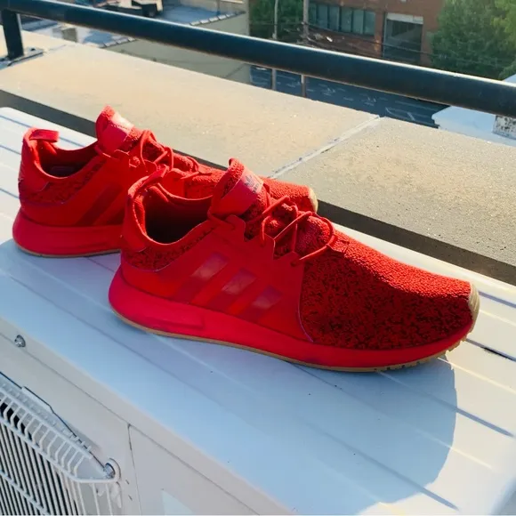 Adidas Men’s Red Mesh Upper Sneakers Sock Sport Shoes NEw