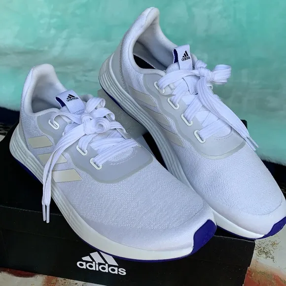 ADIDAS QT RACER SPORT WMNS RUNNING SHOES