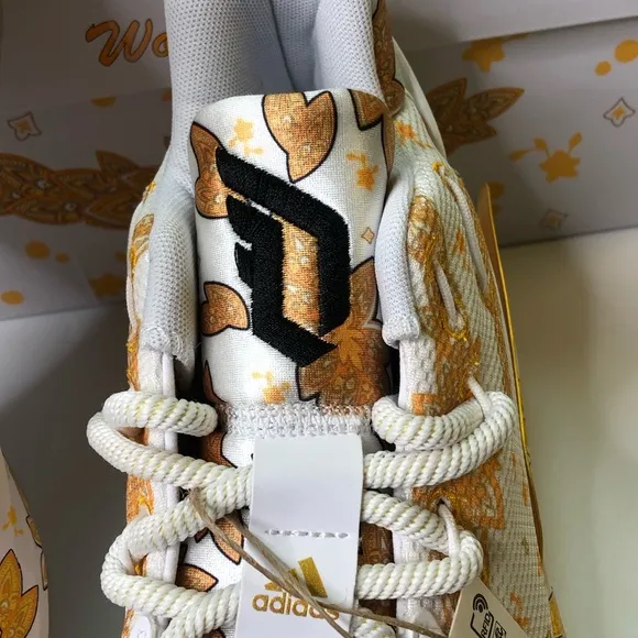 Adidas Ric Flair Nature Boy’s Basketball Shoes 8.5