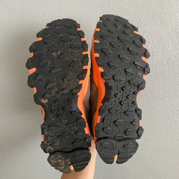Adidas Sneakers Women’s Sz 7 Hyperturf Walking Hiking Active Shoes Orange Green