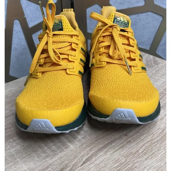 Adidas Ultra Boost DNA Sydney Men Size 7.5 Collegiate yellow sneaker shoe FY2897