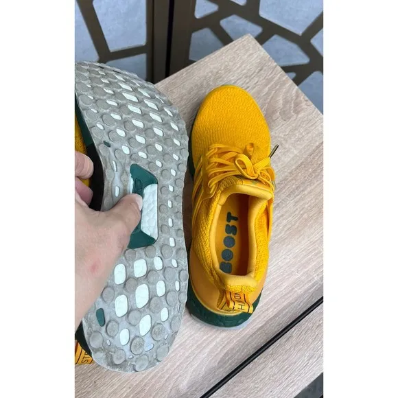 Adidas Ultra Boost DNA Sydney Men Size 7.5 Collegiate yellow sneaker shoe FY2897