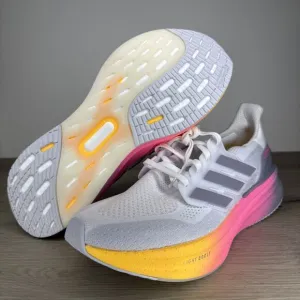 adidas Ultraboost 5 Women's 10 Athletic Shoes