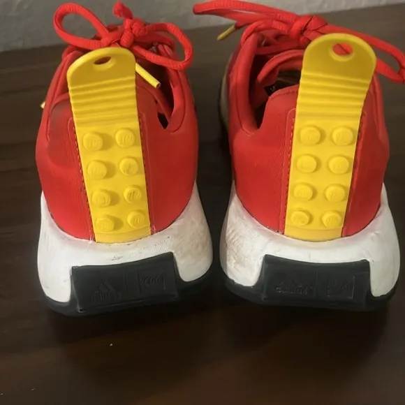 𝅺adidas x Lego Sport youth shoe white red yellow US 3.5
