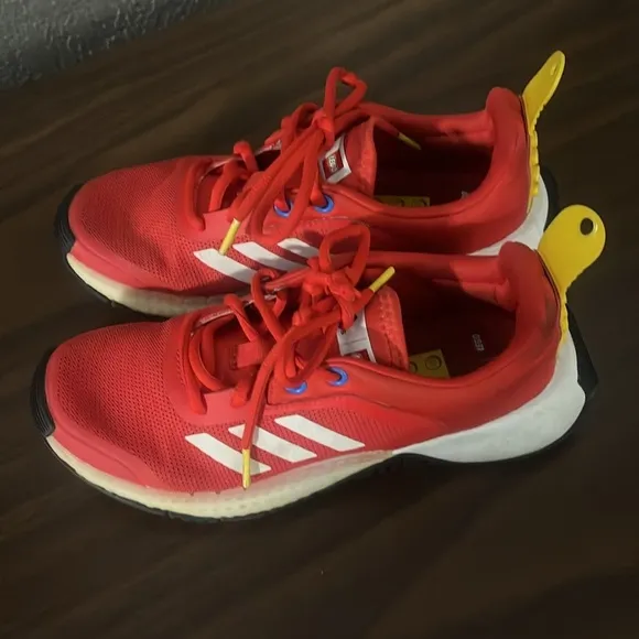 𝅺adidas x Lego Sport youth shoe white red yellow US 3.5
