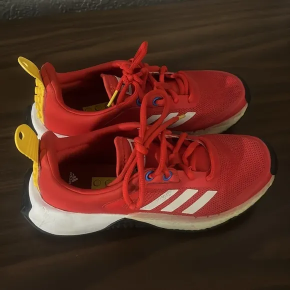 𝅺adidas x Lego Sport youth shoe white red yellow US 3.5