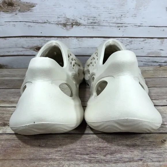 Adidas Yeezy Foam RNNR Sand Shoes Mens Size 13 Athletic Walking Comfort