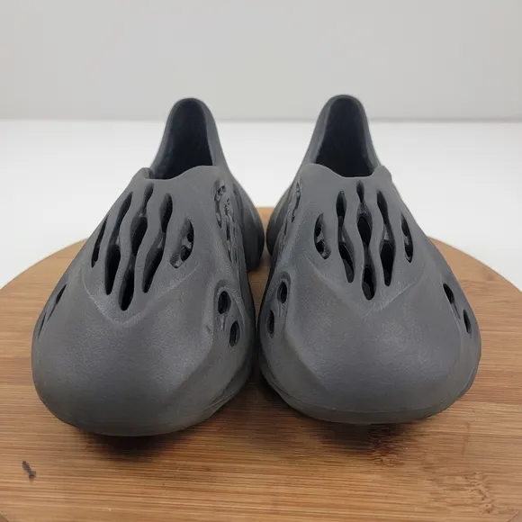 Adidas Yeezy Foam Runner Onyx Slip On Shoes (HP8739) Men's Size 5 Womens Size 7