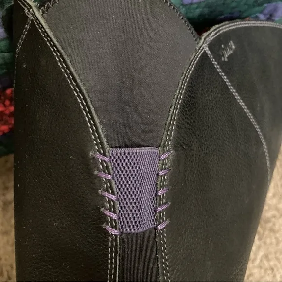 AHNU Helena Tall Leather Boots Size 7 Black