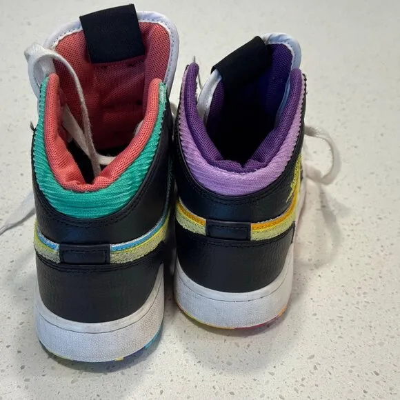 Air Jordan 1 Mid GS “Six Championships”