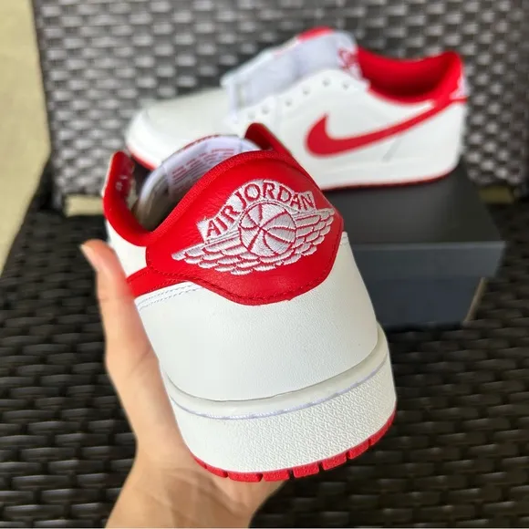 AIR JORDAN 1 RETRO OG LOW UNIVERSITY RED Size 14