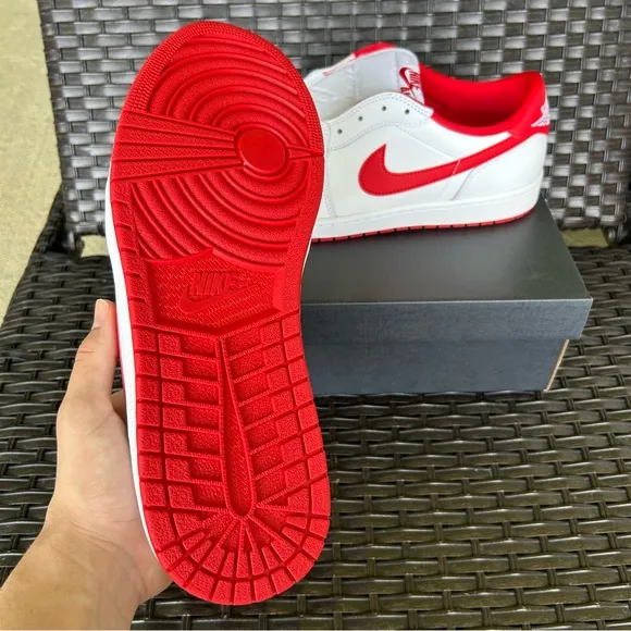 AIR JORDAN 1 RETRO OG LOW UNIVERSITY RED Size 14