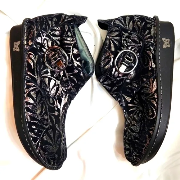 Alegria By PG Lite Caiti Leather Black Blossom Ankle boots booties (w size 39)