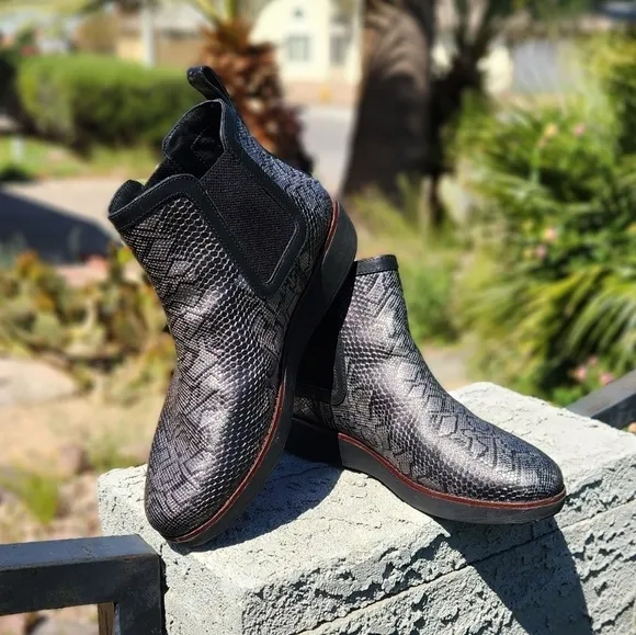 ALEXA Snake-Print Chelsea Boots
