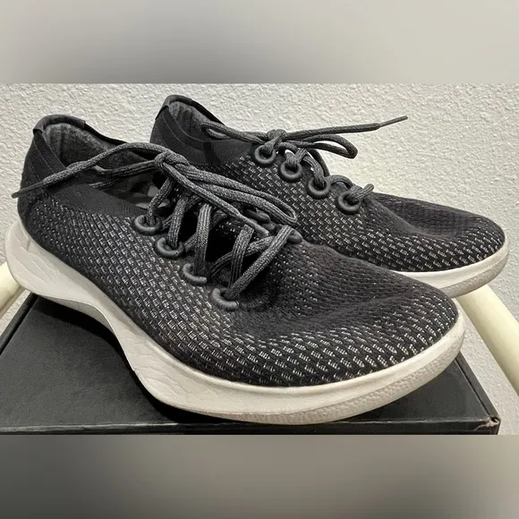 ALLBIRDS :: SHOES