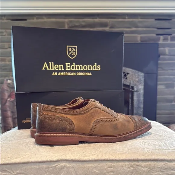 Allen Edmonds Men's Brown Oxford Shoes